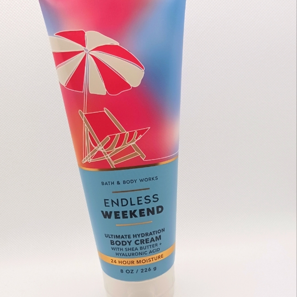 Bath & Body Works Endless Weekend Body Cream - Red and Blue